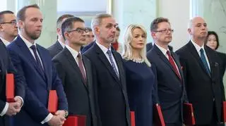 Wojciech Sych (w pierwszym rządzie, w środku) znalazł się wśród powołanych przez prezydenta na sędziów Sądu Najwyższego