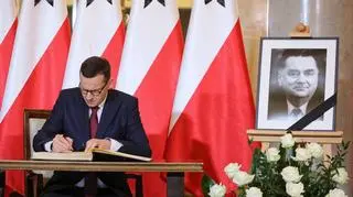 Wpisy do księgi kondolencyjnej