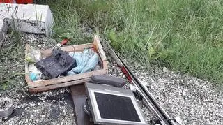 Wyciągnęli z rzeki narty i monitor