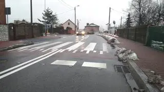 Wyniesione przejście dla pieszych na ul. Obrońców Poczty Gdańskiej