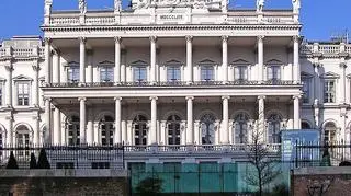 Z Palais Coburg nikt się nie rusza