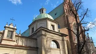 Zabytki znaleziono w skarbcu pod klasztorem oo