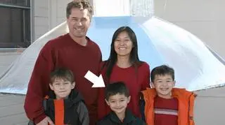 Zaginiony chłopiec z rodziną (TMZ)