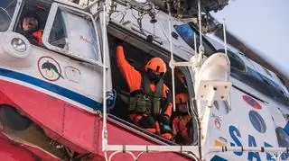 Załoga śmigłowca Mi-14 PŁ/R podczas akcji
