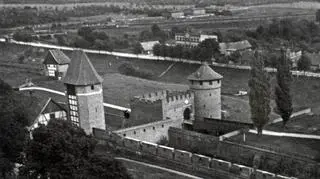 Zamek krzyżacki z lotu ptaka 