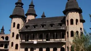 Zamek w Łapalicach zostanie siedzibą czarodziejów? 