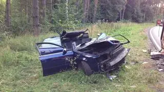 Zderzyły się 2 samochody osobowe 