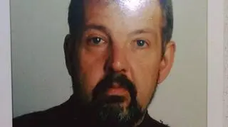 Zdjęcie znalezione na jachcie, które ma przedstawiać zmarłego mężczyznę, opublikowane przez filipińską policję