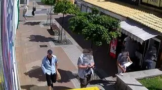 Złodzieja zarejestrował monitoring