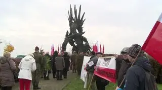 Złożenie kwiatów pod Pomnikiem Żołnierzy Polski Walczącej