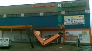 Zniszczenia w Dzierżoniowie sfotografowane przez Andrzeja z Pieszyc
