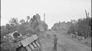 Zniszczona niemiecka Pantera w okolicach ﻿Lingevres (20.06.1944)