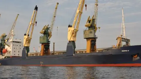 Trzech kolejnych marynarzy ze statku "Nefrtyt" trafiło do szpitala