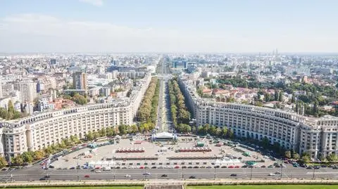 Romania&#039;s ruling Social Democrats want to reduce the statute of limitations covering several offences, a move which would automatically shut down a number of ongoing corruption cases