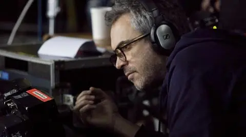 Alfonso Cuaron na planie "Grawitacji"