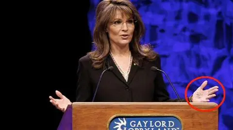 10.02. Sarah Palin, niedoszła wiceprezydent USA i być może przyszła kandydatka na prezydenta, została przyłapana na ściąganiu. Najważniejsze tezy swojego przemówienia na konwencji opozycyjnej Partii Herbacianej zapisała... na wewnętrznej stronie dłoni, dając satyrykom i Demokratom kolejny powód do żartów z własnej osoby. (APTN)