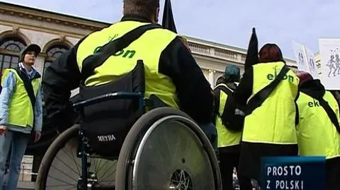Niepełnosprawni walczą o pracę