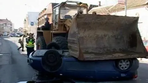 "Gliny, zabiję was!"