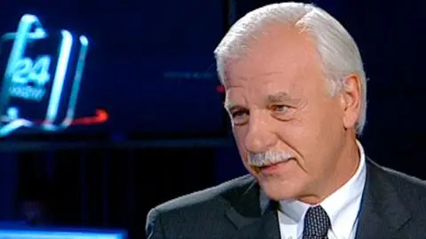 Olechowski: nie walczę z PO