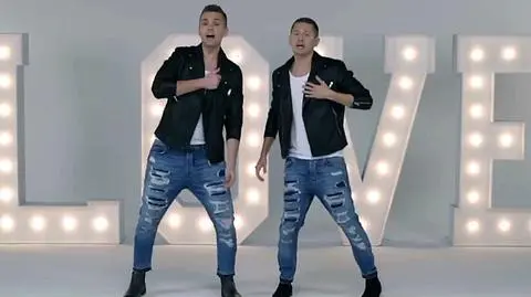 Klip z hołdzie dla Georga Michaela. Klip pary gejów