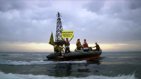 Hiszpańska marynarka wojenna zaatakowała działaczy Greenpeace. Czworo rannych