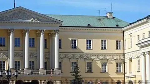 Najwięcej zarabia skarbnik stolicy. Prezydent w tyle