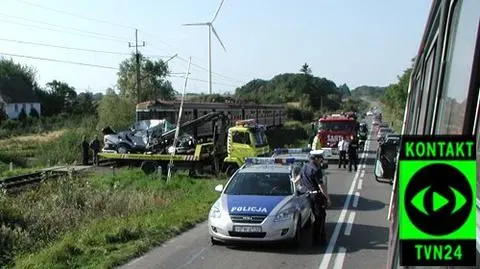 Kolejna tragedia na niestrzeżonym przejeździe