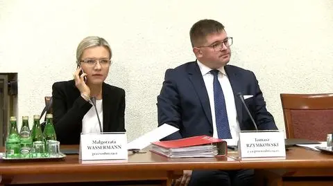 Pykanie podczas przesłuchania komisji śledczej