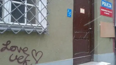 Studentki ASP zatrzymane za "Love" na murach