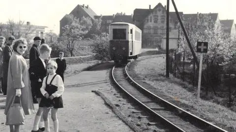 Roland lecący do Trzebnicy. 
Historia wrocławskiej wąskotorówki