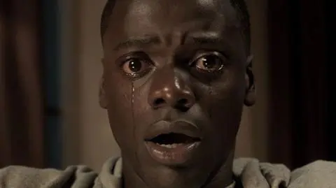 Daniel Kaluuya w filmie "Uciekaj"