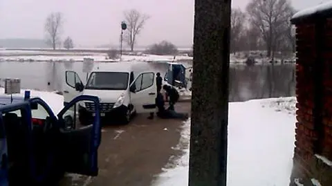 Czekali na przemytnika narkotyków po drugiej stronie rzeki