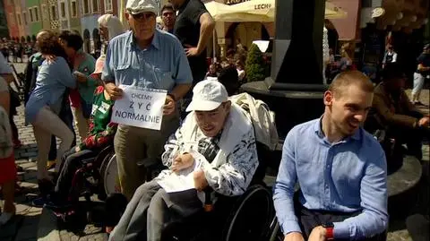 Poznań. Wiec poparcia dla protestujących niepełnosprawnych