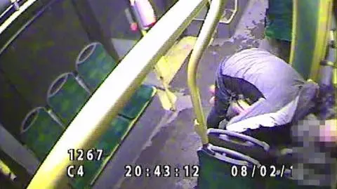 Rzucił się i ranił 15-latka. Policja szuka napastnika