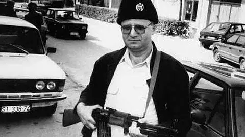 Vojislav Szeszelj musi wrócić do Hagi