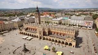 Prezydent Krakowa popiera pomysł referendum. Chce zapytać o wjazd samochód do centrum