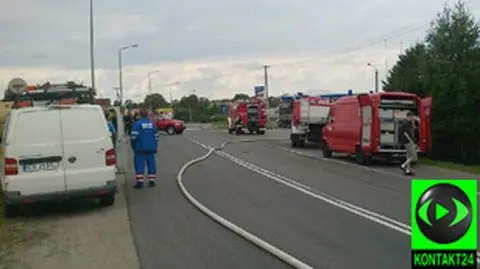 Ciężarówka uderzyła w zbiornik z gazem. Ewakuacja na stacji paliw
