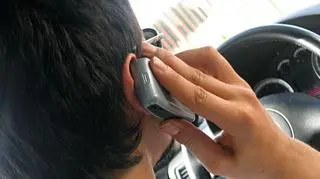 31% kierowców używa telefonów komórkowych podczas jazdy