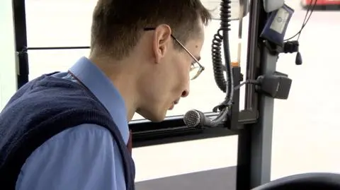 Maciej Giedryś, a city bus driver from Łódź plays bird music to his passengers