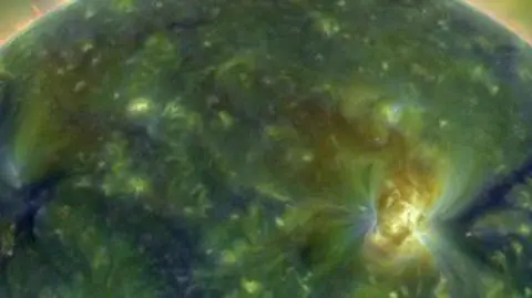 Słońce pod "mikroskopem"