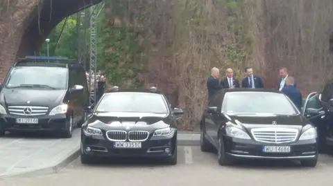 Rajd kolumny premiera na trasie Pułtusk-Warszawa