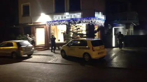 Napad na jubilera, blokada i pościg za sprawcą