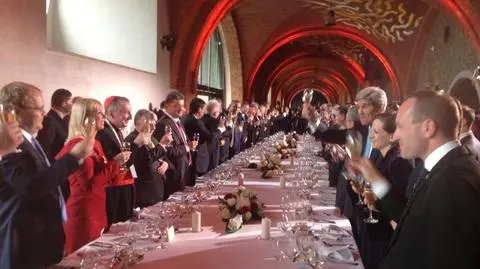 Goście wznieśli uroczysty toast 