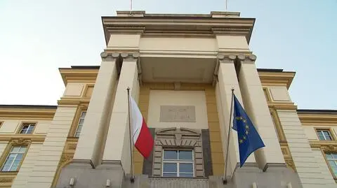 Pozarządowy = opozycyjny