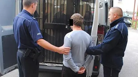Napadł na zakład bukmacherski i stację paliw. Wpadł w ręce policji