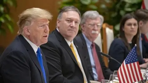 Mike Pompeo podczas spotkania z azjatyckimi ministrami spraw zagranicznych. Materiał z 2 sierpnia