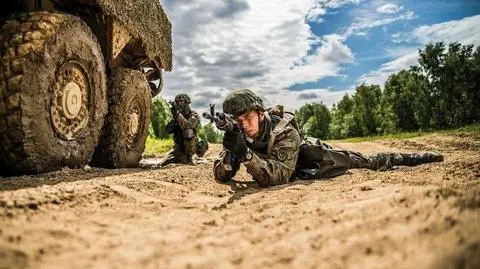 MON kontra BBN. Spór o dofinansowanie polskiej armii
