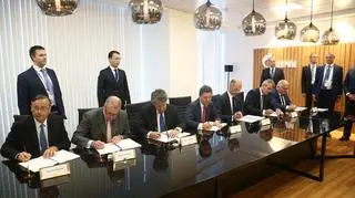 Szefowie Gazpromu i zachodnich koncernów podpisują umowę ws. budowy Nord Stream II