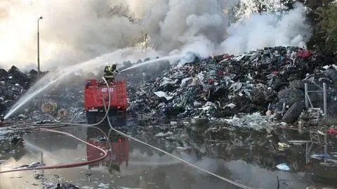 Celowe podpalenie hałdy śmieci? Nagroda za wskazanie sprawcy