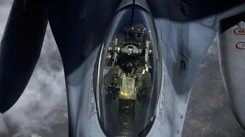 Pilot odzyskał świadomość dopiero, gdy samolot przestał nurkować